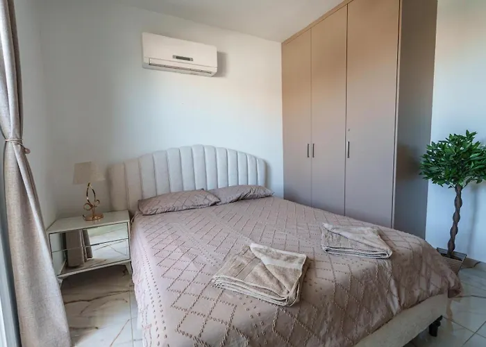 Apartment Mythical Sands And